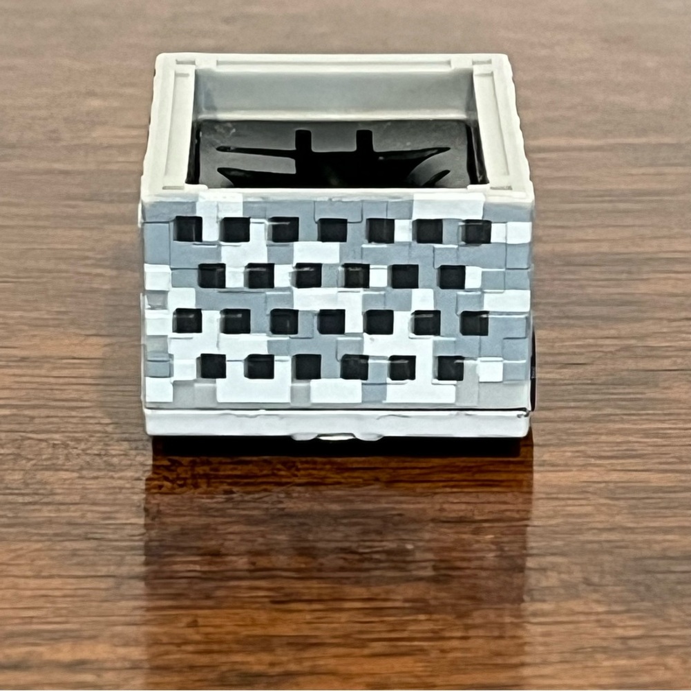 Hot Wheels Minecraft Mini Minecart Die-Cast Vehicle
